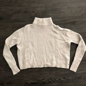 Cropped Turtle Neck